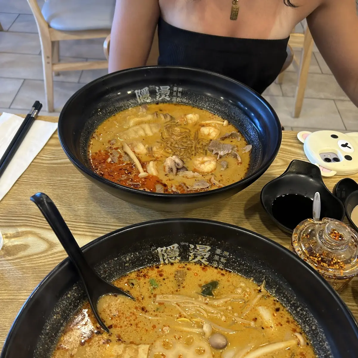curry beef bone broth咖喱牛骨麻辣烫